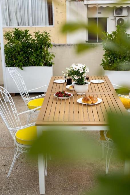 Ebullience - Stylish & Chic Athens Apartment Extérieur photo